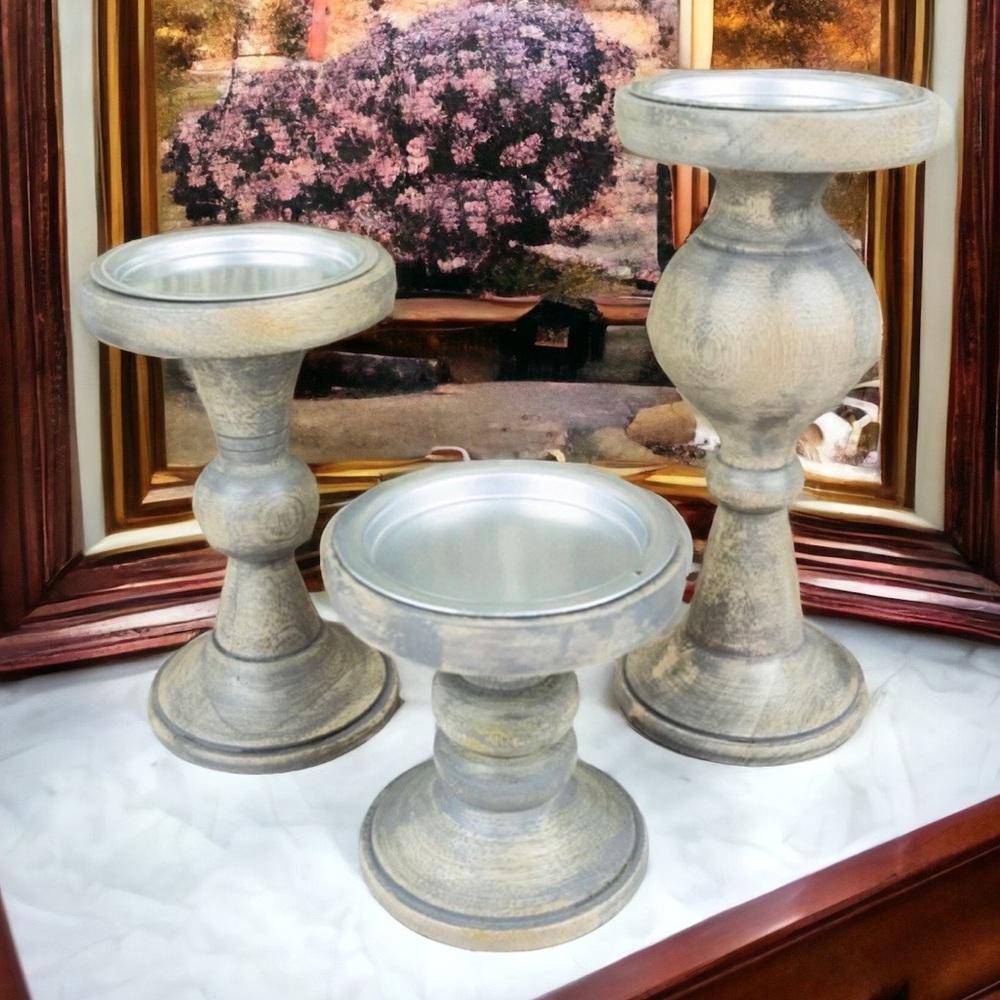 NEW Gray Wood Pillar Candle Holder Set - Picture 4 of 4